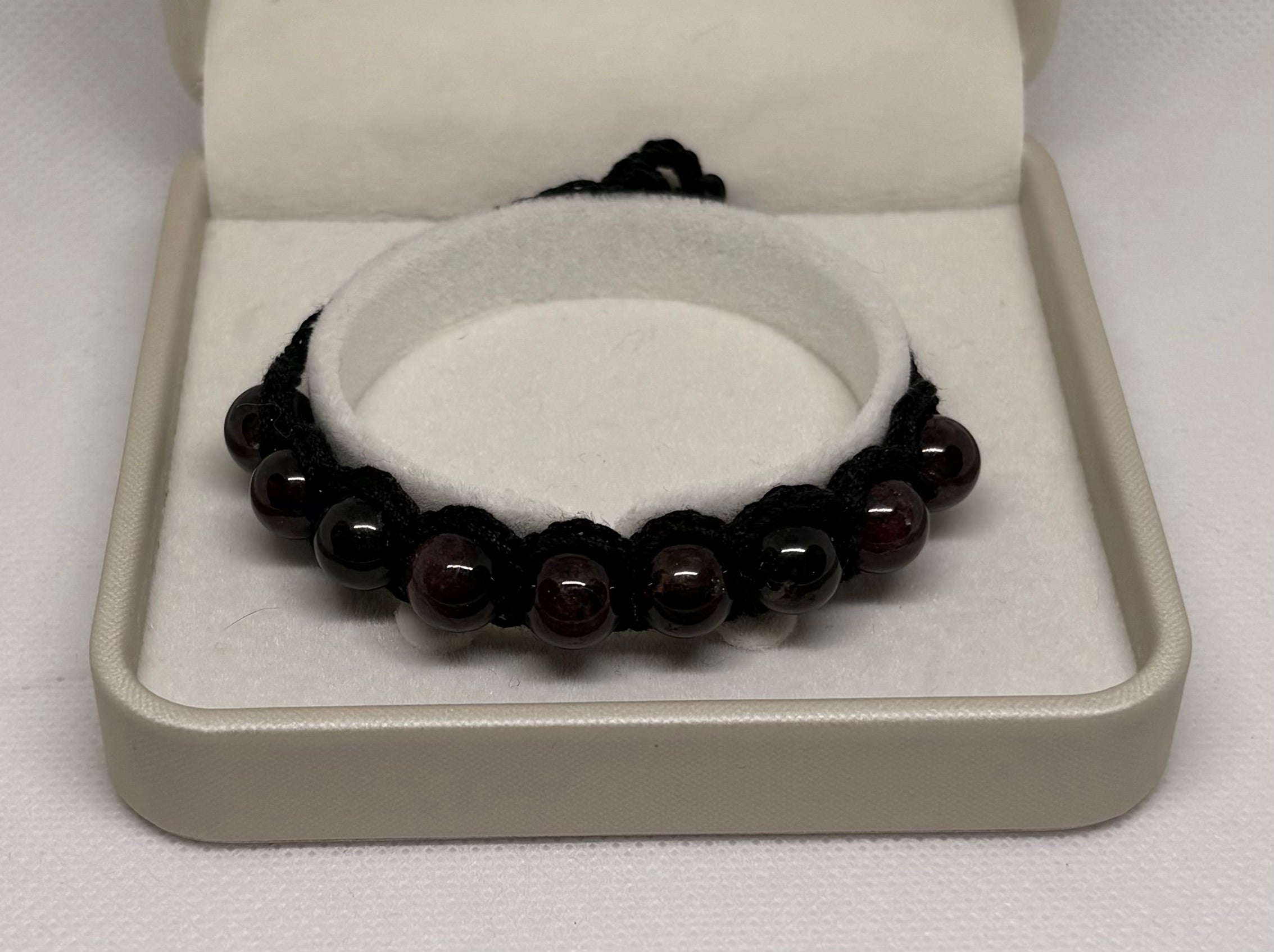 Granat Armband - gehäkelt halb