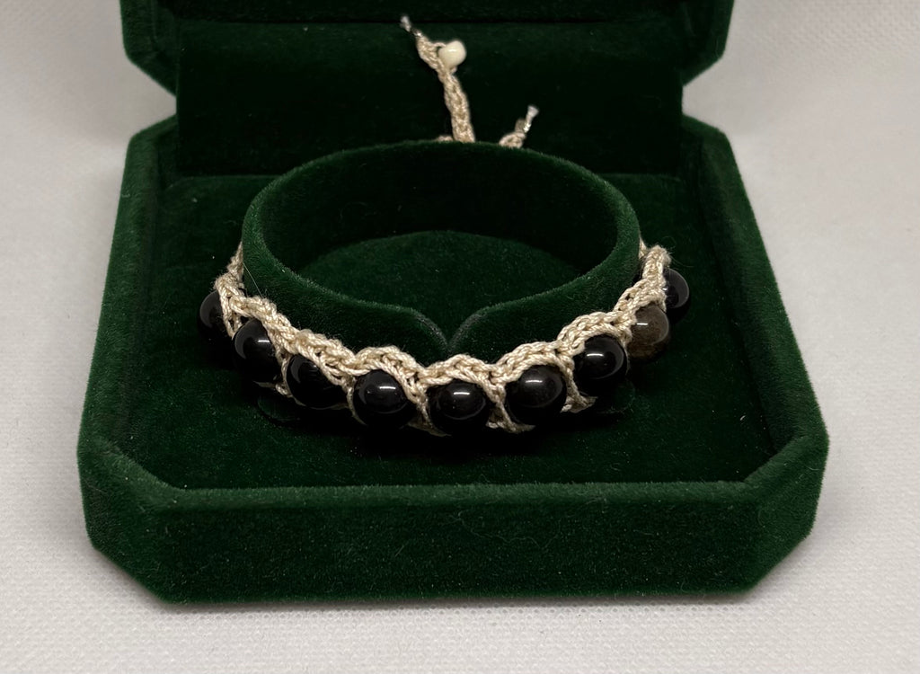 Obsidian Armband - gehäkelt halb